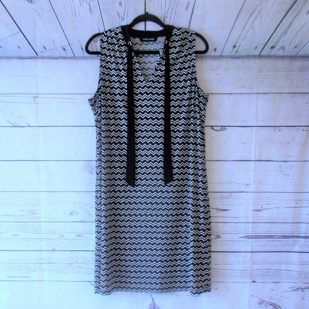 Ivanka Trump black white sleeveless dress medium